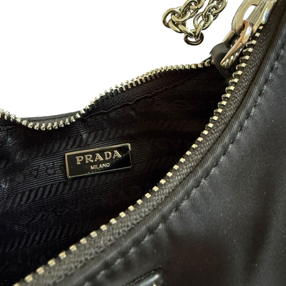 Black Chain Bag - Picture 9 of 10